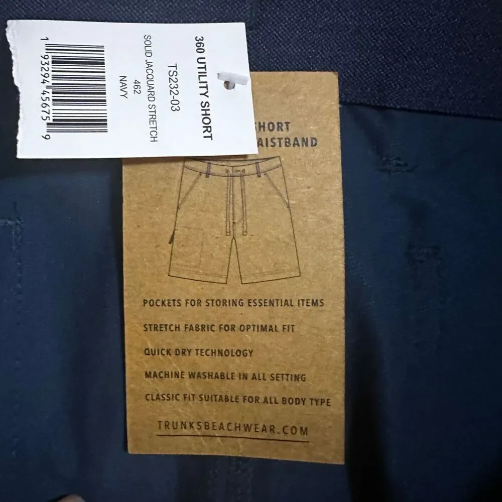NWT Trunks 360 utility shorts 30 navy